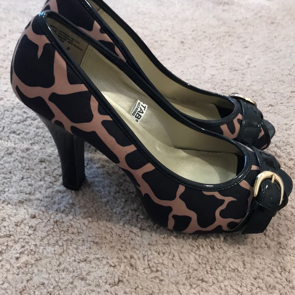 Mossimo pumps - Picture 3 of 5